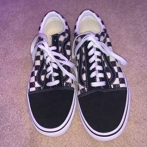Black and white checkered blurry vans!!